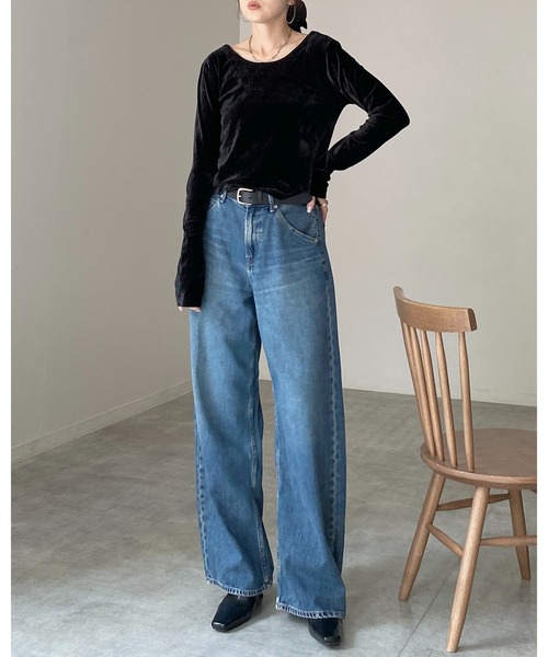 She's Closet(シーズクローゼット)の「バックオープンショート丈ボートネック長袖ベロアトップス(Tシャツ/カットソー・レディース・ブラック/ブラウン/ネイビー/グレイッシュベージュ・FREE)」の21枚目の写真