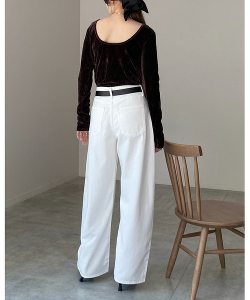 She's Closet(シーズクローゼット)の「バックオープンショート丈ボートネック長袖ベロアトップス(Tシャツ/カットソー・レディース・ブラック/ブラウン/ネイビー/グレイッシュベージュ・FREE)」の12枚目の写真