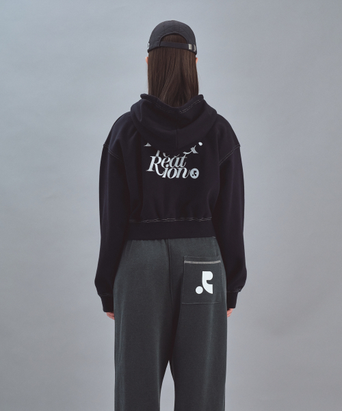 Rest&Recreation（レストアンドレクリエーション）の「STITCH CROPPED HOOD ZIP-UP - DARK NAVY（パーカー・メンズ・その他・ONE）」の3枚目の写真