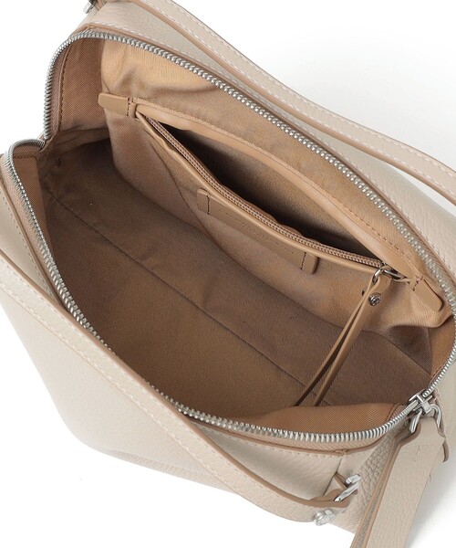 GIANNI CHIARINI（ジャンニ キアリーニ）の「GIANNI CHIARINI: ALIFA（ショルダーバッグ・レディース・ブラック/ナチュラル・ONE SIZE）」の6枚目の写真