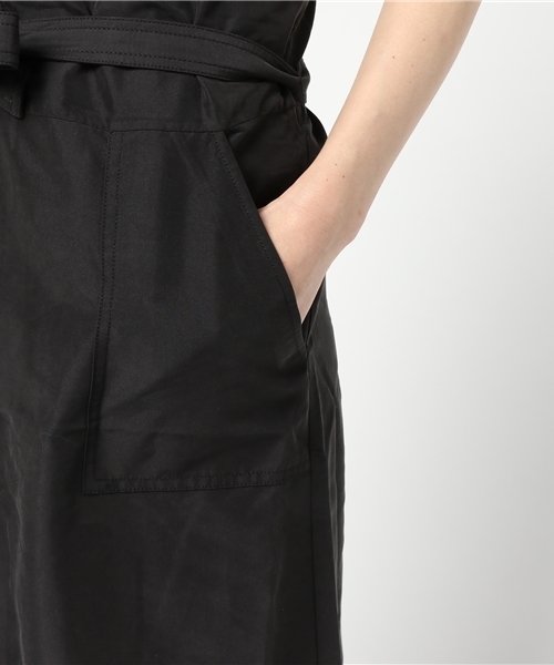 Calvin Klein（カルバン・クライン）の「エプロンミディワンピース
