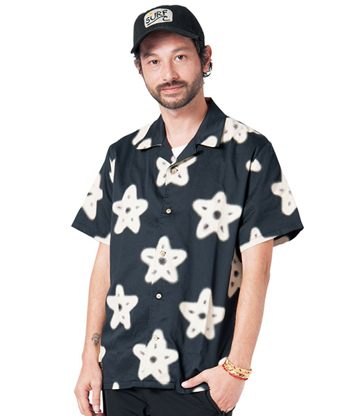 glamb(グラム)の「Blues SH(シャツ/ブラウス・メンズ・ブラック/ピンク/ホワイト・0/4/2/1/3)」の2枚目の写真