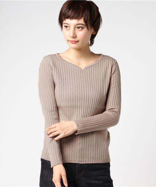 archives（アルシーヴ）の「12Gワイドリブハートネックプルオーバー（ニット/セーター・レディース・ベージュ/パープル/ネイビー/イエロー・MEDIUM）」の2枚目の写真