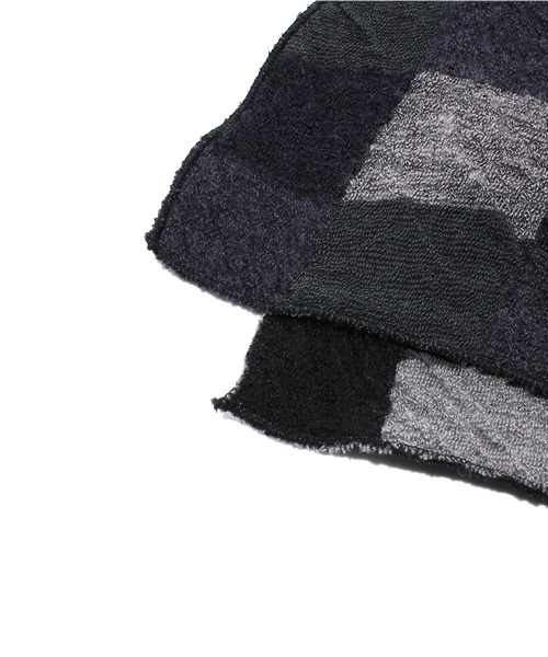 BEAMS LIGHTS Men's(ビームスライツ メンズ)の「□BEAMS LIGHTS / カラーブロックマフラー(マフラー・メンズ・ブラック/オレンジ・ONE SIZE)」の4枚目の写真