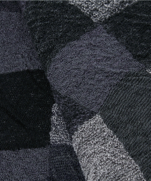 BEAMS LIGHTS Men's(ビームスライツ メンズ)の「□BEAMS LIGHTS / カラーブロックマフラー(マフラー・メンズ・ブラック/オレンジ・ONE SIZE)」の6枚目の写真