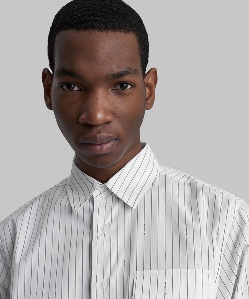 Saturdays NYC(サタデーズ ニューヨークシティ )の「Miro Logo Stripe Long Sleeve Shirt(シャツ/ブラウス・メンズ・ホワイト/レッド/ブラック・S/X-LARGE/M/X-SMALL/L)」の4枚目の写真