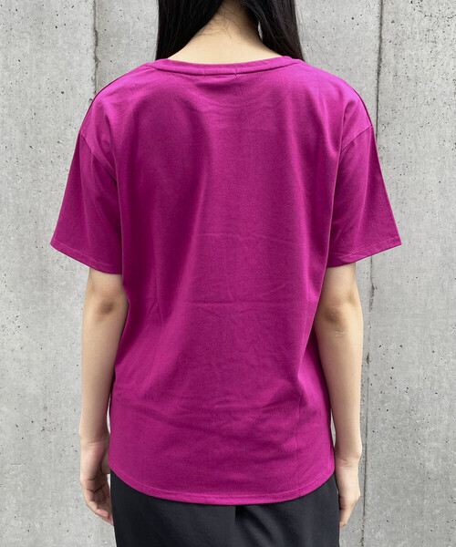 COMME CA ISM(コムサイズム)の「グラフィカル Tシャツ(Tシャツ/カットソー・レディース・イエロー/ブラック/グリーン/ホワイト/マジェンタ/ブルー・SMALL/MEDIUM/LARGE/X-LARGE)」の19枚目の写真