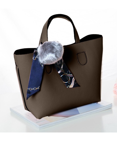 Amulet（アミュレット）の「3wayショルダーハンドバッグ（ショルダーバッグ・レディース・ブラック/グレー/ワインレッド/ブラウン/ネイビー/ベージュ/ピンク/ブルー/イエロー/ブラウン系その他/グリーン・ONESIZE）」の5枚目の写真