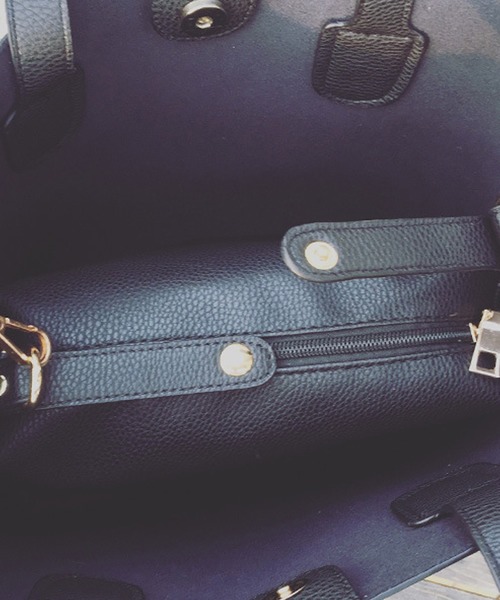 Amulet（アミュレット）の「3wayショルダーハンドバッグ（ショルダーバッグ・レディース・ブラック/グレー/ワインレッド/ブラウン/ネイビー/ベージュ/ピンク/ブルー/イエロー/ブラウン系その他/グリーン・ONESIZE）」の15枚目の写真