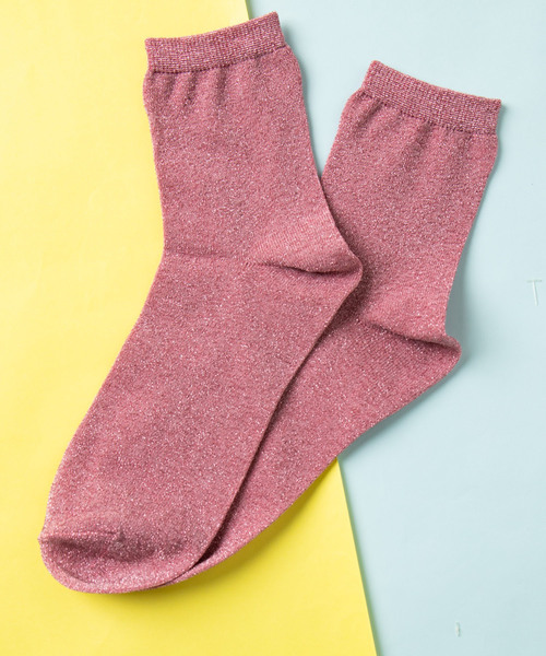 WEGO（ウィゴー）の「WEGO/ラメソックス（ソックス/靴下・レディース・ブラック/ベージュ/パープル/ブラウン/シルバー/ゴールド/その他1/ブラック系その他/ライトピンク/ホワイト・FREE）」の7枚目の写真