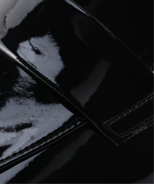 La TOTALITE(ラトータリテ)の「LA TOTALITE La パテントローファー◆(ローファー・レディース・ブラック/ベージュ系その他・23cm/23.5cm/24cm/24.5cm)」の6枚目の写真