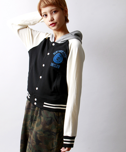 WEGO（ウィゴー）の「WEGO/カレッジパーカースタジャン（スタジャン・レディース・ブラック/ネイビー/レッド・FREE）」の2枚目の写真