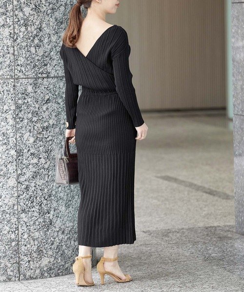 ADAM ET ROPE'（アダムエロペ）の「２ＷＡＹカシュクールリブニットワンピース（ワンピース・レディース・ブラック/ベージュ・FREE）」の2枚目の写真