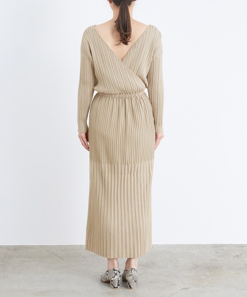 ADAM ET ROPE'（アダムエロペ）の「２ＷＡＹカシュクールリブニットワンピース（ワンピース・レディース・ブラック/ベージュ・FREE）」の15枚目の写真