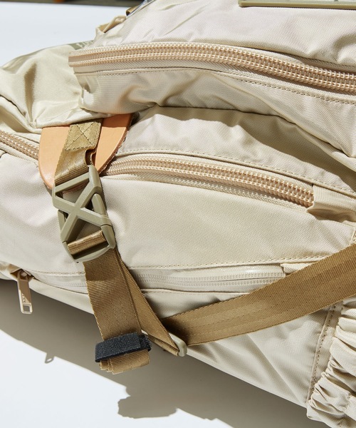 F/CE. (エフシーイー)の「F/CE. ROBIC 3-DAYSTRIP LARGE BP / エフシーイー ロービックナイロン3デイズトリップ ラージバックパック(バックパック/リュック・メンズ・ベージュ/ブラック・FREE)」の8枚目の写真
