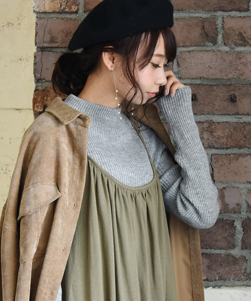 and it_(アンドイット)の「【日本製】ベーシックギャザーコットンキャミマキシワンピース(ワンピース・レディース・ブラック/チャコールグレー/パープル/ダークラベンダー/ワインレッド/オレンジ/杢グレー/モカ/オートミール/グレイッシュベージュ/ターコイズブルー/ネイビー/グリーン/カーキ/ダークブラウン・MEDIUM)」の20枚目の写真