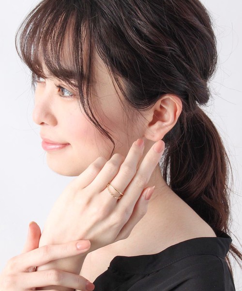 COCOSHNIK(ココシュニック)の「甲丸×チェーン リング(リング・レディース・ホワイト系その他7・10号/12号/14号)」の2枚目の写真
