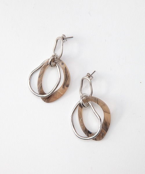 SMIR NASLI（サミールナスリ）の「Acrylic Pierce/アクリルピアス（ピアス（両耳用）・レディース・ホワイト/パープル/カーキ・フリー）」の3枚目の写真