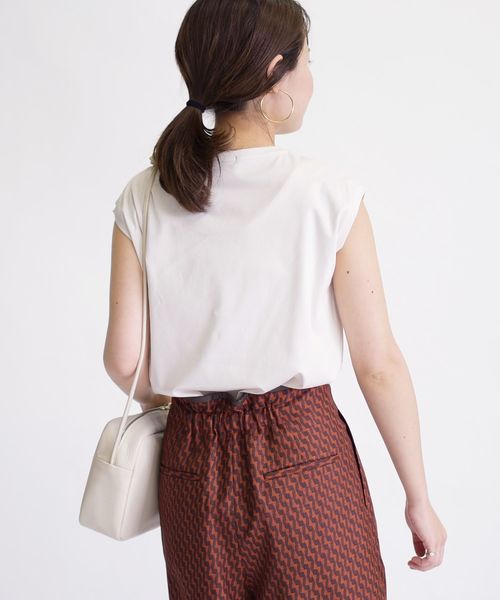 SHIPS（シップス）の「ALBINIフレンチスリーブプルオーバー◇（Tシャツ/カットソー・レディース・ライトグレー/スカイブルー/ブラック/オレンジ・ONE SIZE）」の16枚目の写真