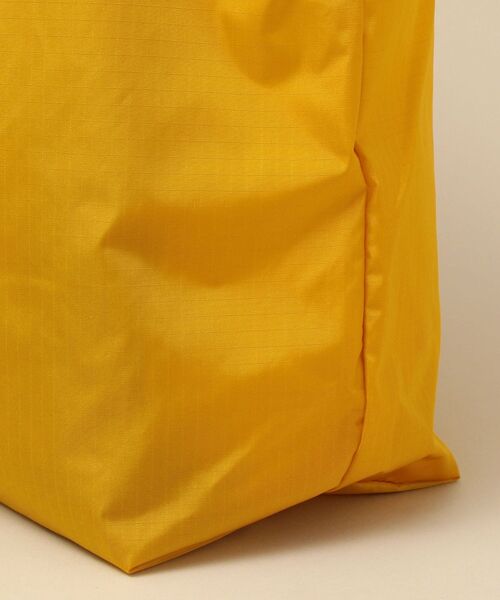 SHIPS（シップス）の「SHIPS: ナイロン リップストップ バルーン イージー トートバッグ（トートバッグ・メンズ・ダークグレー/ネイビー/カーキ/グリーン/イエロー・ONE SIZE）」の10枚目の写真