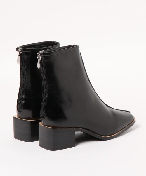 STUDIOUS（ステュディオス）の「【STUDIOUS】ウォッシュエナメルミドルブーツ（ブーツ・レディース・ブラック/アイボリー・1/2）」の3枚目の写真