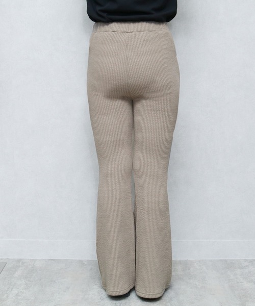 reca(レカ)の「リブフレアレギンスパンツ(レギンス/スパッツ・レディース・ブラック/アイボリー/グレー系その他・FREE)」の4枚目の写真