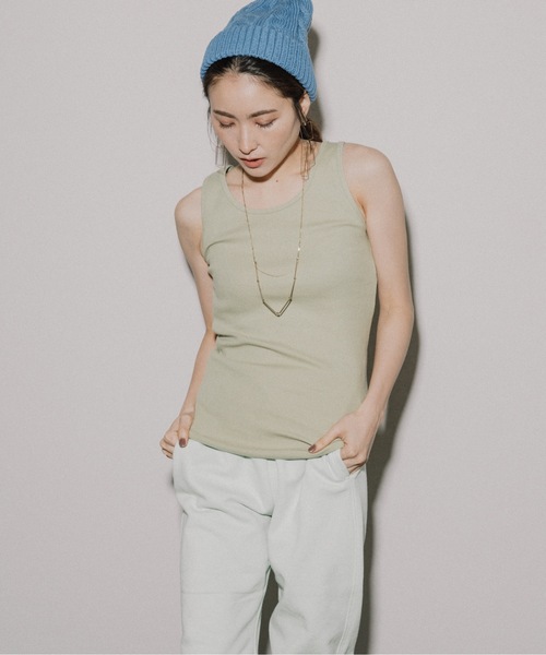 eversince(エバーシンス)の「【ペールトーン】ラウンドネック・リブタンクトップ(タンクトップ・レディース・ブラック/アイボリー/オフホワイト/ピンク/グリーン/グレイッシュベージュ・M/L)」の5枚目の写真