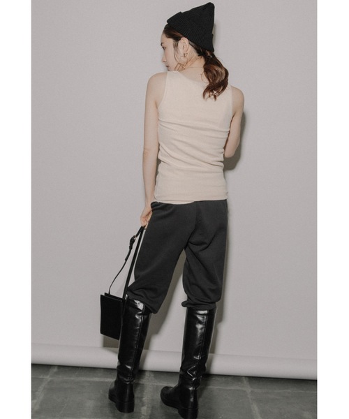 eversince(エバーシンス)の「【ペールトーン】ラウンドネック・リブタンクトップ(タンクトップ・レディース・ブラック/アイボリー/オフホワイト/ピンク/グリーン/グレイッシュベージュ・M/L)」の18枚目の写真