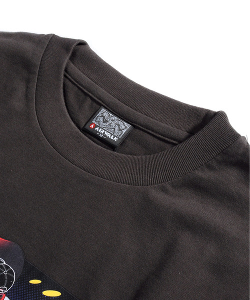 Neos Addictive Design Tomowaka Air Walk ともわか ビッグシルエット イラスト プリント クルーネック Tシャツ