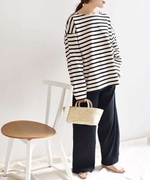 SHIPS Days(シップスデイズ)の「SHIPS Days:バスクTee(Tシャツ/カットソー・レディース・ホワイト/ベージュ/ライトグリーン・ONE SIZE)」の7枚目の写真