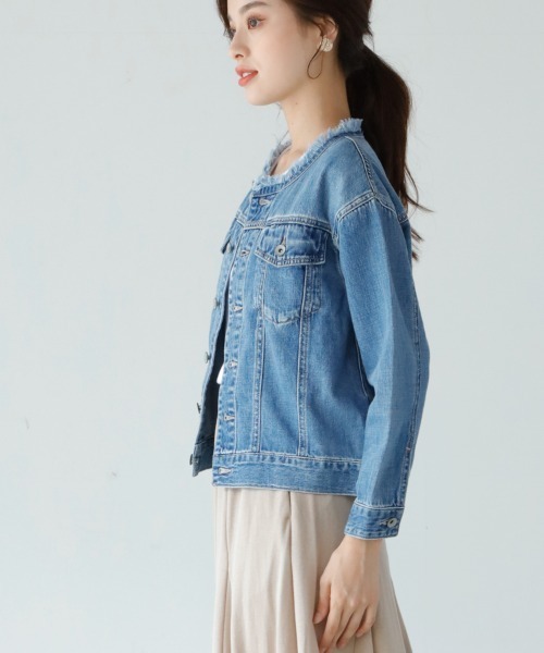 M.deux(エムドゥ)の「フリンジノーカラーデニムジャケット(デニムジャケット・レディース・ネイビー/ブルー・MEDIUM)」の22枚目の写真