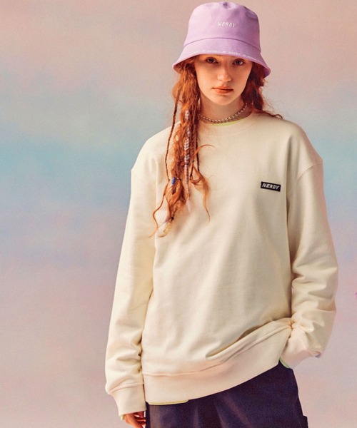 NERDY（ノルディ）の「NERDY Back Slogan Sweatshirt / ノルディー バック スローガン スウェットシャツ（スウェット・メンズ・ブラック/オフホワイト・S/M/L）」の8枚目の写真