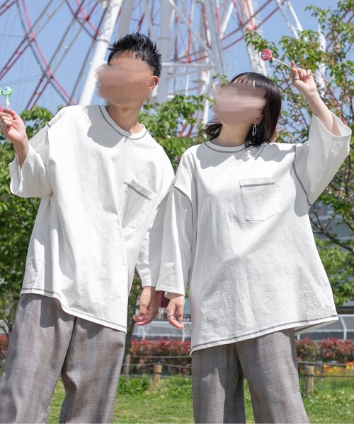 PairPair(ペアペア)の「配色ステッチデカポケT(ユニセックス)(Tシャツ/カットソー・レディース・スミクロ/グレイッシュベージュ/オフホワイト・FREE)」の2枚目の写真