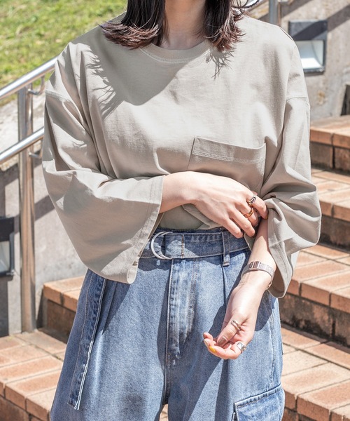 PairPair(ペアペア)の「配色ステッチデカポケT(ユニセックス)(Tシャツ/カットソー・レディース・スミクロ/グレイッシュベージュ/オフホワイト・FREE)」の21枚目の写真