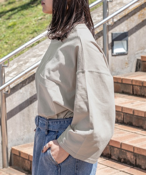 PairPair(ペアペア)の「配色ステッチデカポケT(ユニセックス)(Tシャツ/カットソー・レディース・スミクロ/グレイッシュベージュ/オフホワイト・FREE)」の22枚目の写真