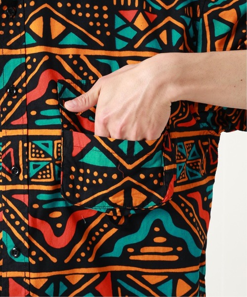 JOURNAL STANDARD relume（ジャーナルスタンダード　レリューム）の「アフリカンバティック半袖シャツ（シャツ/ブラウス・メンズ・ブラック/ブラウン/グリーン・FREE）」の7枚目の写真