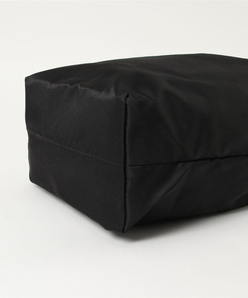 un dix cors(アンディコール)の「たっぷり入るデイリー仕様 パイソン柄ショルダーバッグ(ショルダーバッグ・レディース・ブラック/カーキ/ベージュ・FREE)」の12枚目の写真