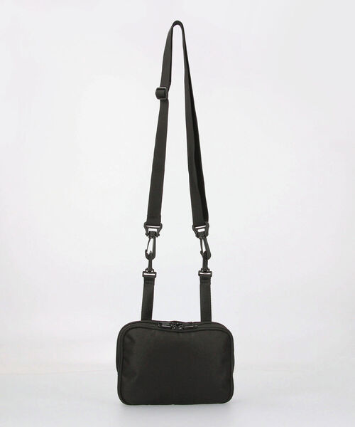 FREDY&GLOSTER（フレディアンドグロスター）の「ジップポーチポシェット（ショルダーバッグ・レディース・ホワイト/ベージュ/ブラック・FREE）」の3枚目の写真