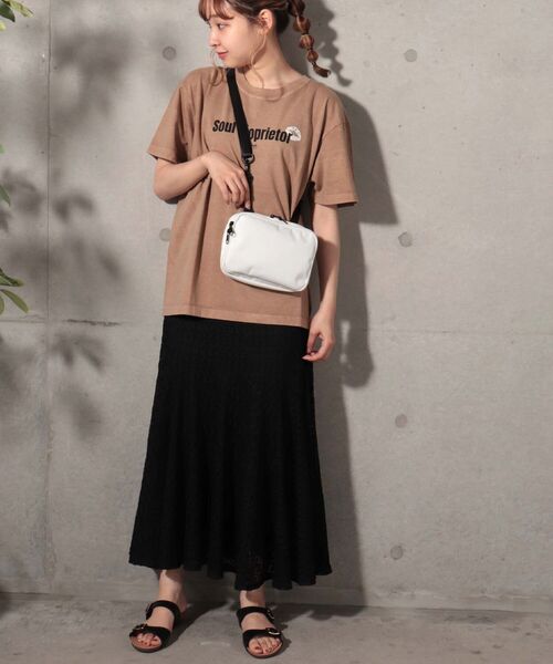 FREDY&GLOSTER（フレディアンドグロスター）の「ジップポーチポシェット（ショルダーバッグ・レディース・ホワイト/ベージュ/ブラック・FREE）」の7枚目の写真