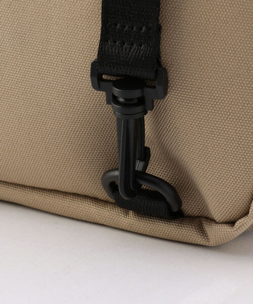 FREDY&GLOSTER（フレディアンドグロスター）の「ジップポーチポシェット（ショルダーバッグ・レディース・ホワイト/ベージュ/ブラック・FREE）」の8枚目の写真