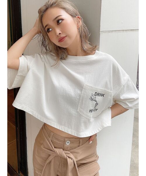 GYDA（ジェイダ）の「DRINK HI BOYポケットショートTシャツ（Tシャツ/カットソー・レディース・チャコールグレー/オフホワイト/カーキ・FREE）」の2枚目の写真