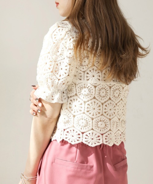 Bab（バブ）の「モチーフレースブラウス（シャツ/ブラウス・レディース・ベージュ/オフホワイト・38）」の6枚目の写真