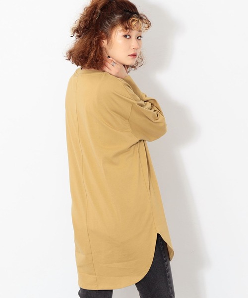 C17(シーセブンティーン)の「C17 ロングスリーブTシャツ(Tシャツ/カットソー・レディース・キャメル/ラベンダー/ブラック/グレイッシュベージュ・LARGE/MEDIUM)」の9枚目の写真