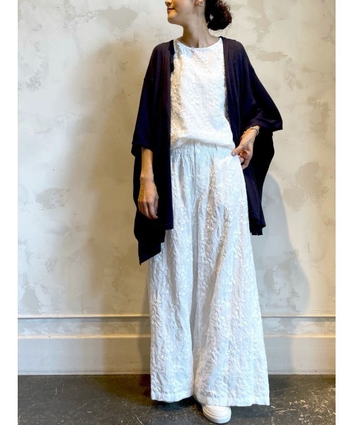 新品タグ付⭐ ビアズリー　総刺繍　デニム　バギーパンツ 新品タグ付⭐ ビアズリー 総刺繍 デニム バギーパンツ - メルカリ