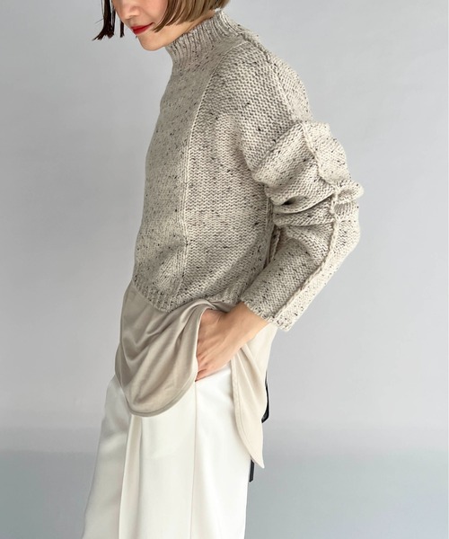 audrey and john wad（オードリーアンドジョンワッド）の「ヘリンボーン柄ニット＋ロングカットソー（ニット/セーター・レディース・ライトベージュ/サックスブルー・M）」の4枚目の写真