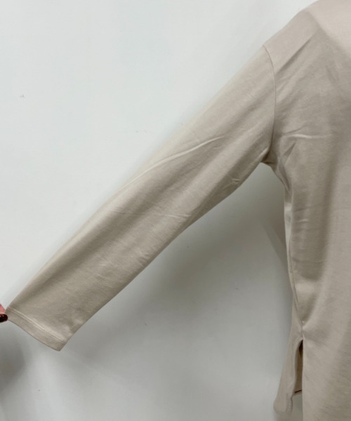 audrey and john wad（オードリーアンドジョンワッド）の「ヘリンボーン柄ニット＋ロングカットソー（ニット/セーター・レディース・ライトベージュ/サックスブルー・M）」の18枚目の写真