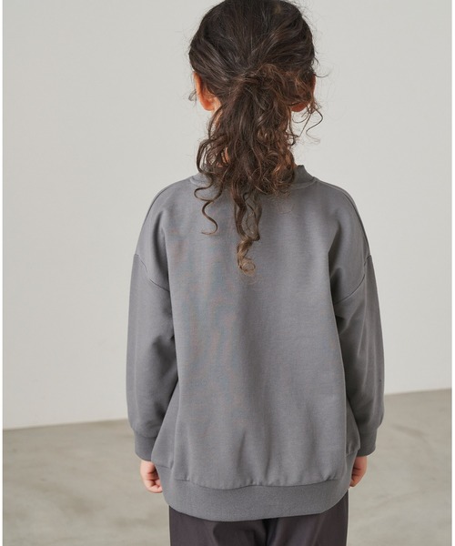 ＆yam（アンドヤム）の「ビッグイニシャル"Y"ロゴスウェット【親子お揃い/リンクコーデ】（スウェット・キッズ・ベージュ/グリーン/ブラック・110-120cm/150-160cm/120-130cm/140-150cm/130-140cm）」の4枚目の写真