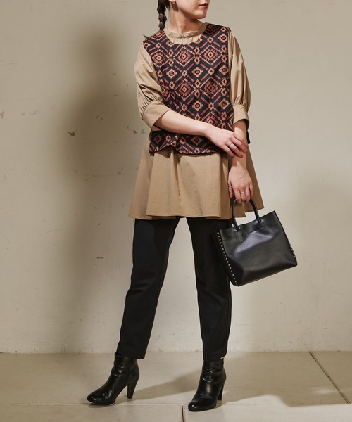 ear PAPILLONNER（イアパピヨネ）の「スタッズトートバッグ Sサイズ