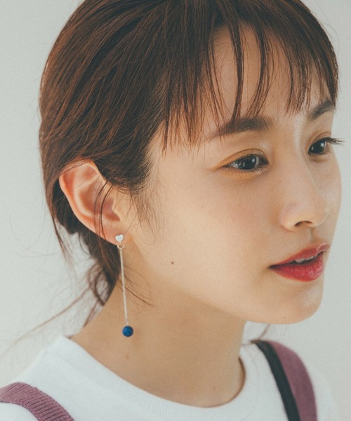 haco!（ハコ）の「【高橋愛さんコラボ】耳元で優しく揺れるラピスラズリとハートモチーフのイヤーアクセ by LOVE&PEACE PROJECT ＜1:ピアス　2:イヤリング＞（ピアス（両耳用）・レディース・ブルー・1/2）」の8枚目の写真
