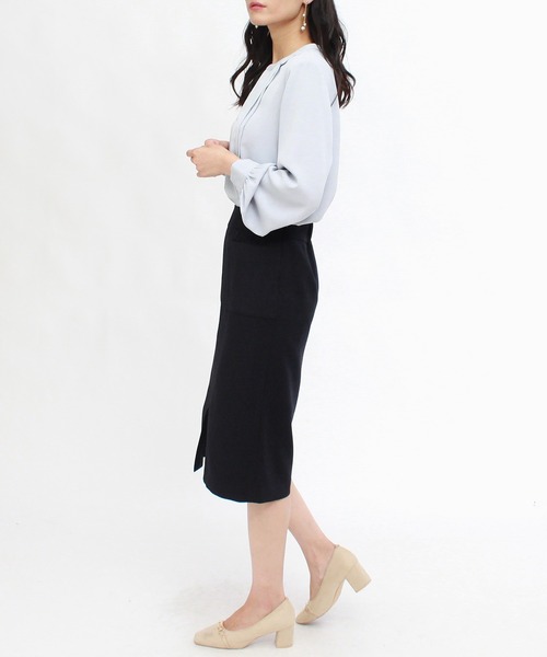 TRUDEA（トルディア）の「金具使いスキッパーブラウス（シャツ/ブラウス・レディース・ホワイト/ネイビー/ライトグレー/グレイッシュベージュ・MEDIUM/LARGE）」の16枚目の写真